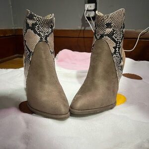 JustFat Boots